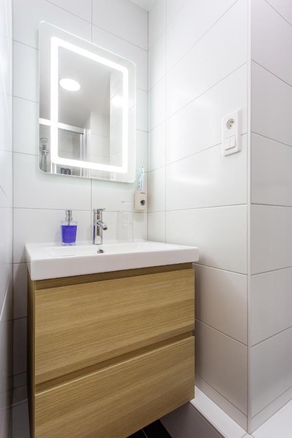 D&E - Paris-Disney - Holidays Apartment - Appartement De Vacances - 5 Chambres- 5 Sdb - 5 Bedrooms - 5 Bathrooms - Netflix Champs-Sur-Marne Buitenkant foto