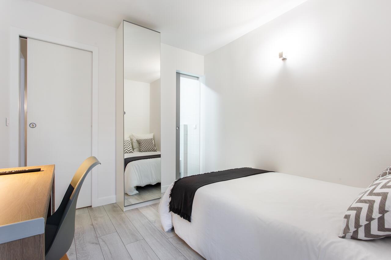 D&E - Paris-Disney - Holidays Apartment - Appartement De Vacances - 5 Chambres- 5 Sdb - 5 Bedrooms - 5 Bathrooms - Netflix Champs-Sur-Marne Buitenkant foto